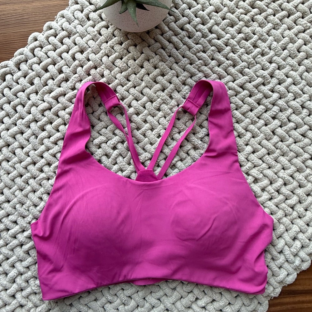 Move Theology Women's Pink Criss-Cross Strappy Bra Small